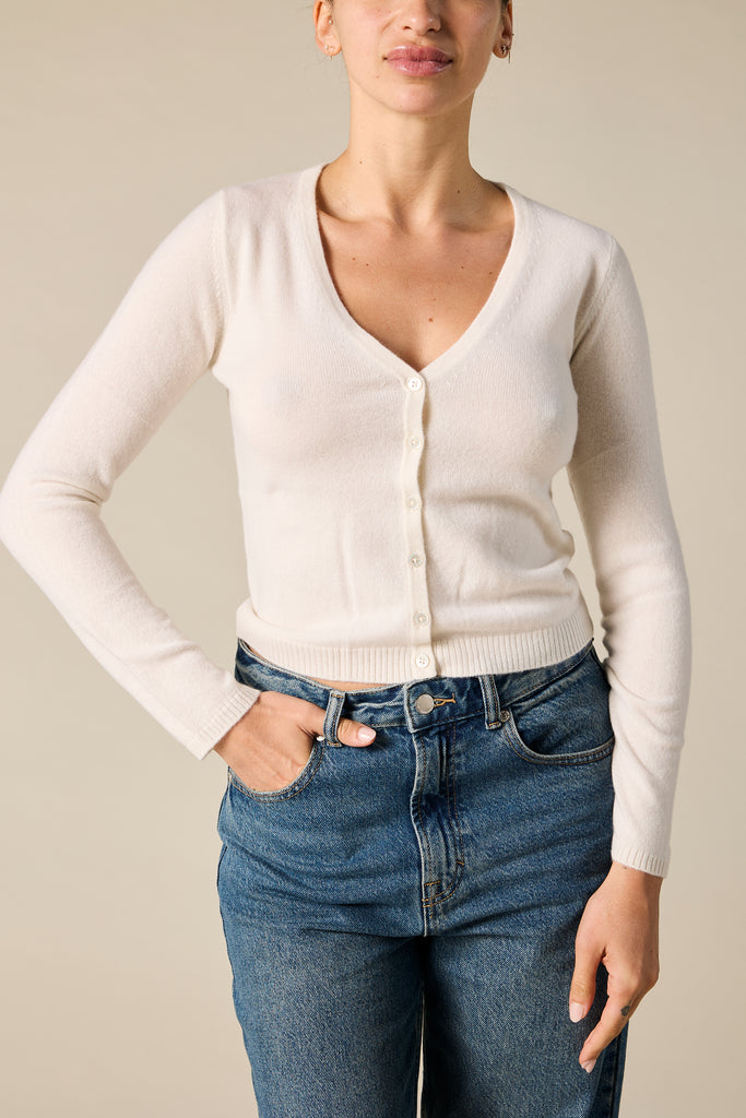 Sonya Hopkins 100% cashmere v neck cardigan in winter white
