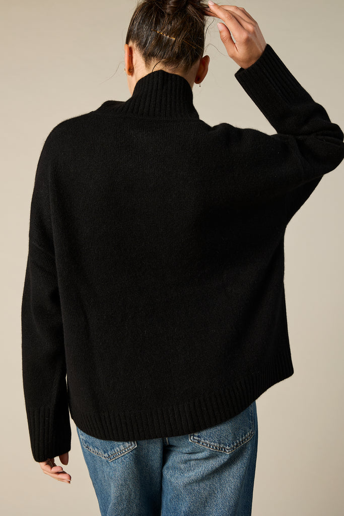 Sonya Hopkins 100% cashmere oversized Sunday knit turtleneck in black