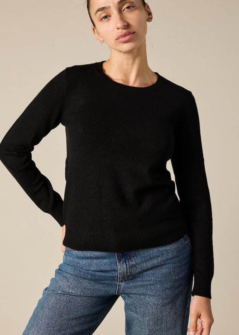 Sonya Hopkins 100% cashmere crew neck in the black
