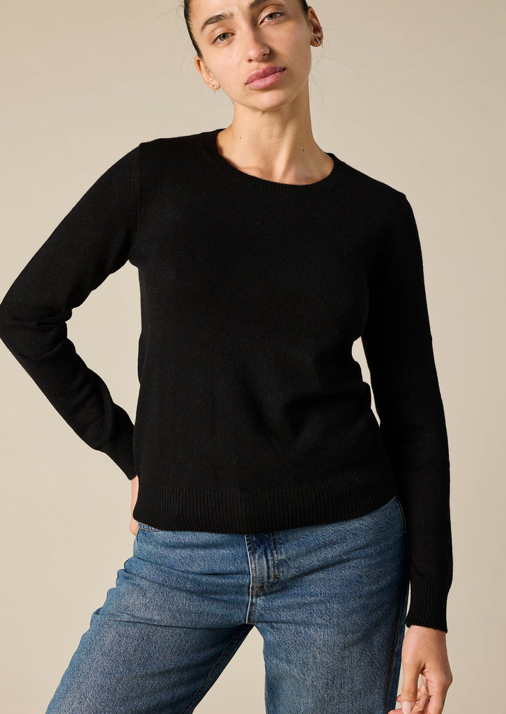 Sonya Hopkins 100% cashmere crew neck in the black