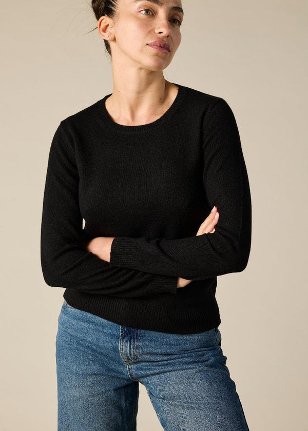 Sonya Hopkins 100% cashmere crew neck in the black