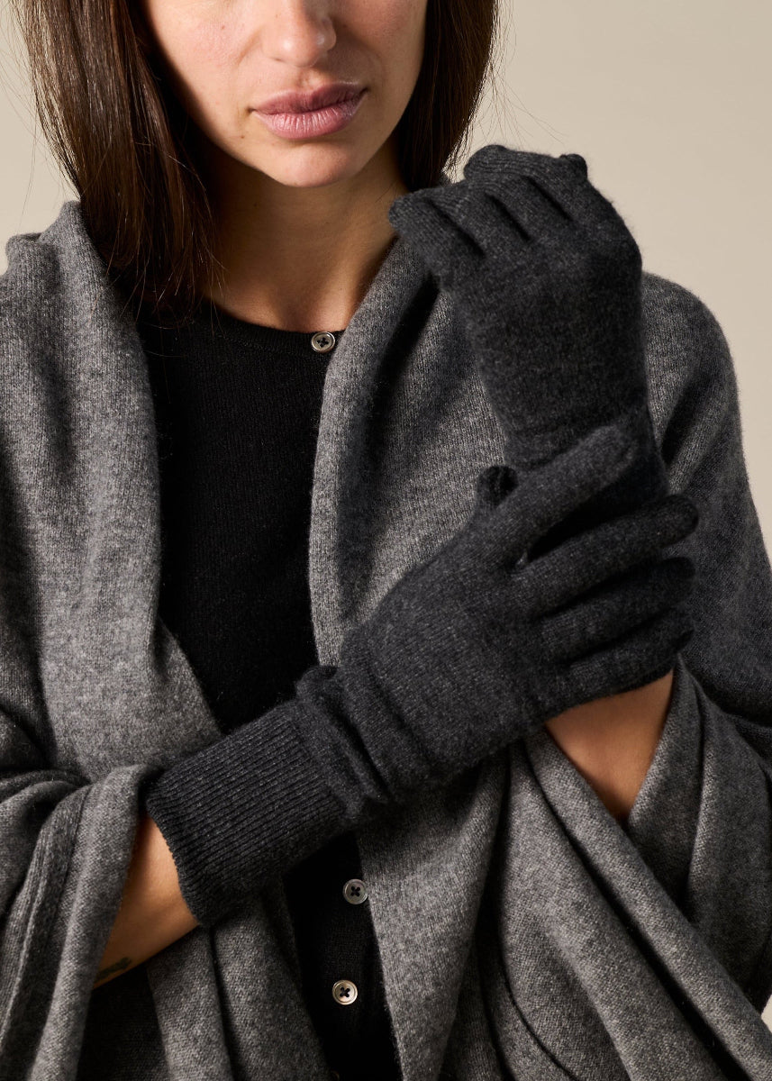 Sonya Hopkins 100% pure cashmere gloves in pale marle grey