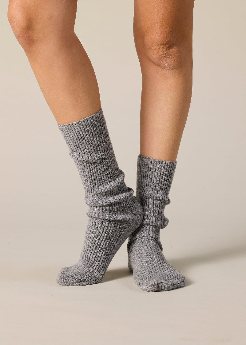 Sonya Hopkins pure cashmere fine rib socks in marle grey