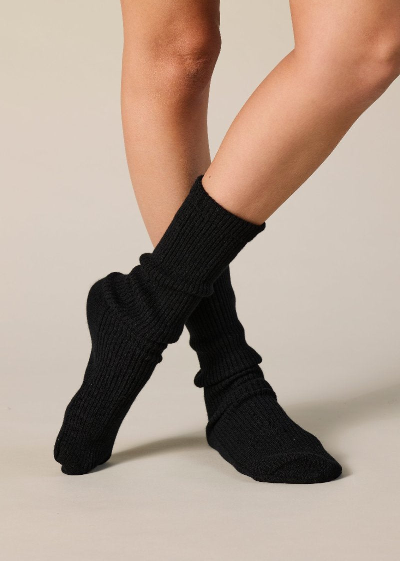 Sonya Hopkins pure cashmere fine rib socks in black