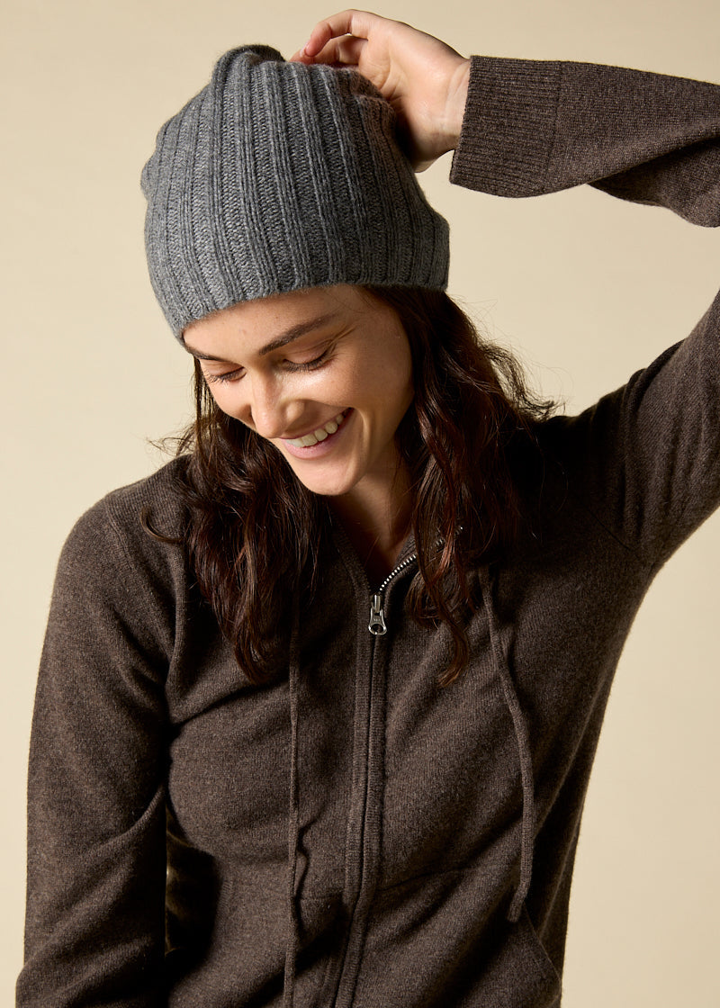 Sonya Hopkins Cashmere Alex Rib Beanie in Charcoal Marle Grey