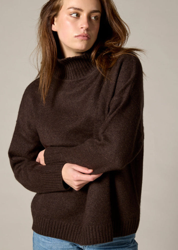 Sonya Hopkins 100% cashmere oversized knit turtleneck in chocolate marle brown