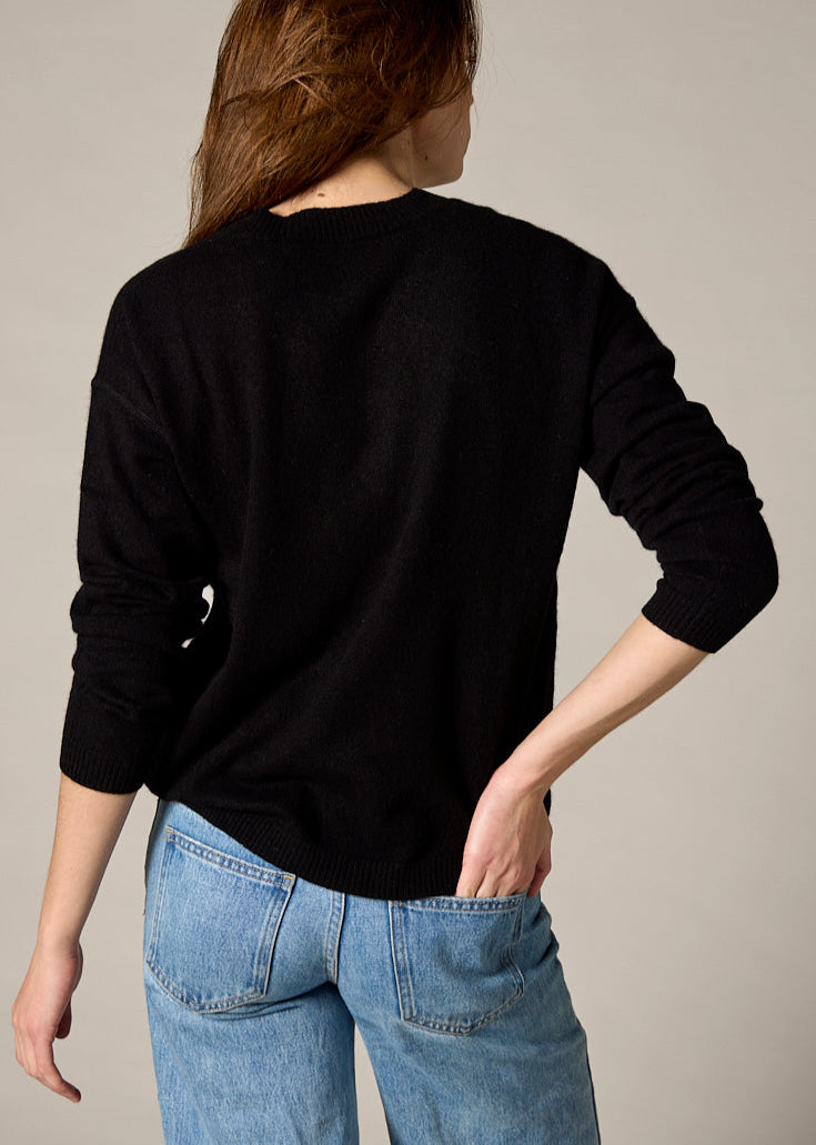 Sonya Hopkins 100% cashmere v neck in black