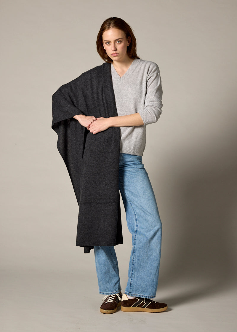 Sonya Hopkins Sydney 100% Pure Cashmere Wrap in Dark Charcoal