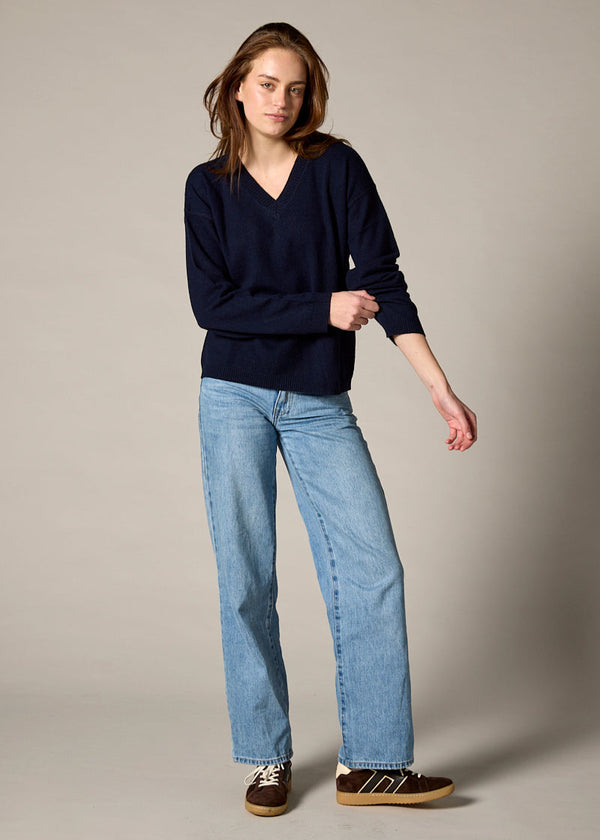 Sonya Hopkins 100% cashmere v neck in ink