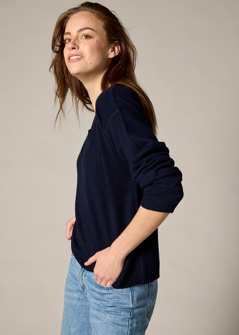 Sonya Hopkins 100% cashmere v neck in ink