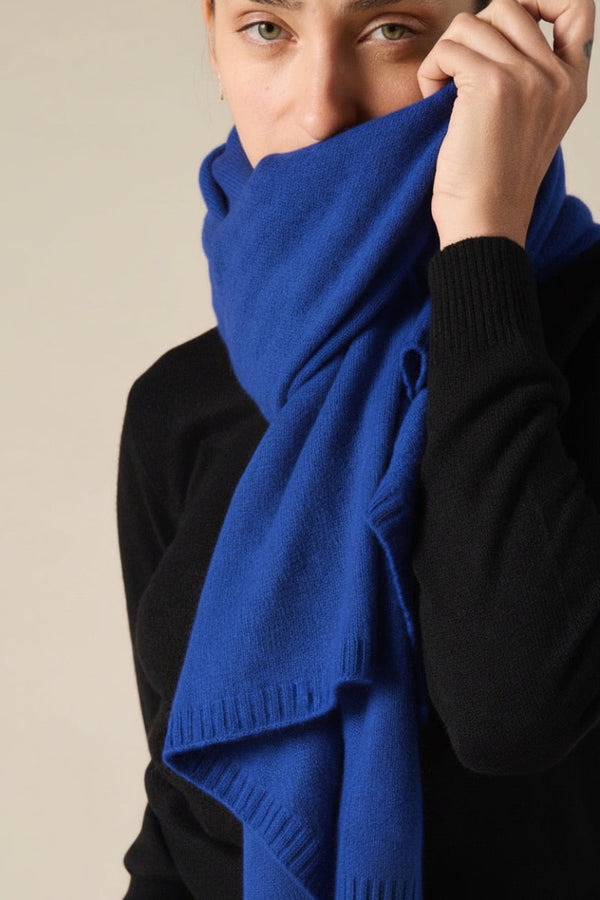 Sonya Hopkins 100% cashmere knit scarf in bright cobalt blue