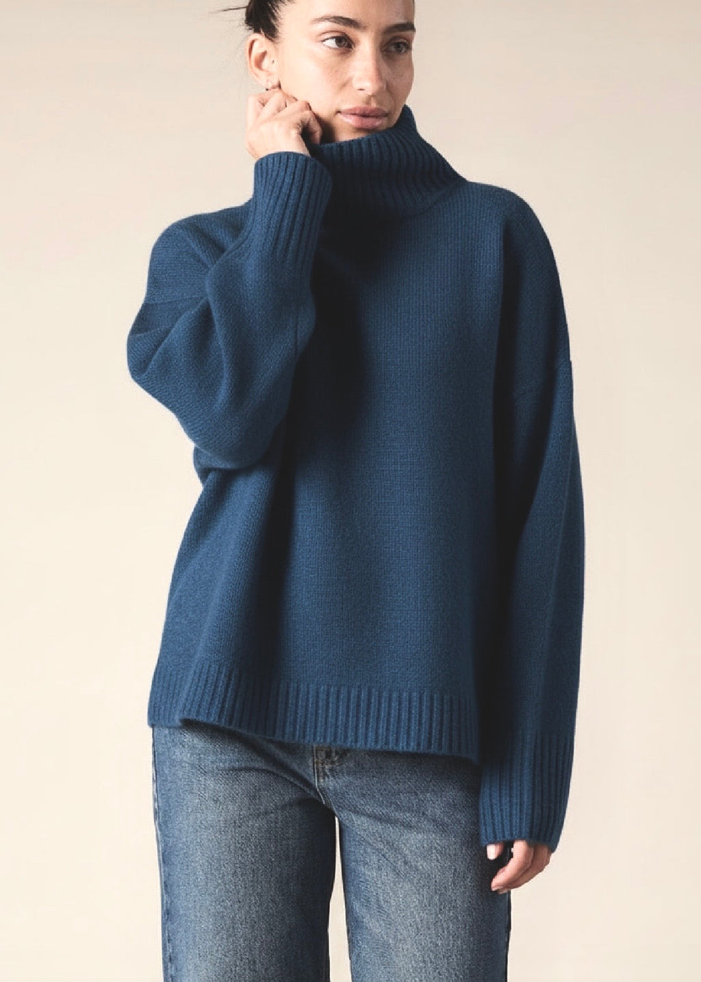 Sonya Hopkins 100% cashmere oversized knit turtleneck in prussian blue