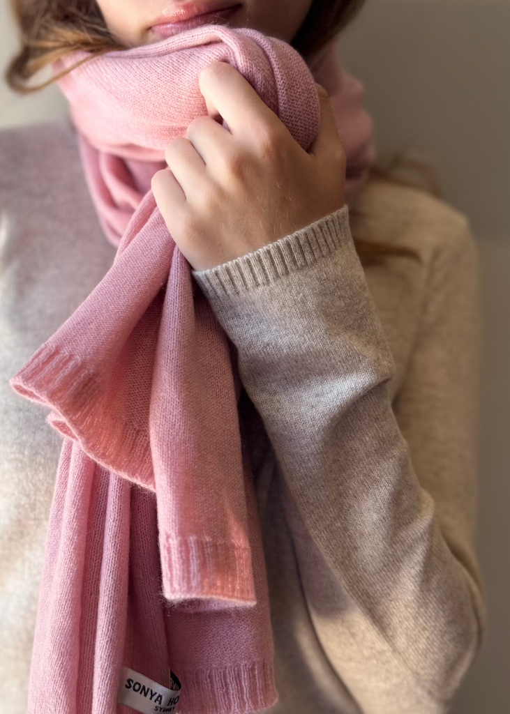 Sonya Hopkins 100% cashmere scarf in rose pink