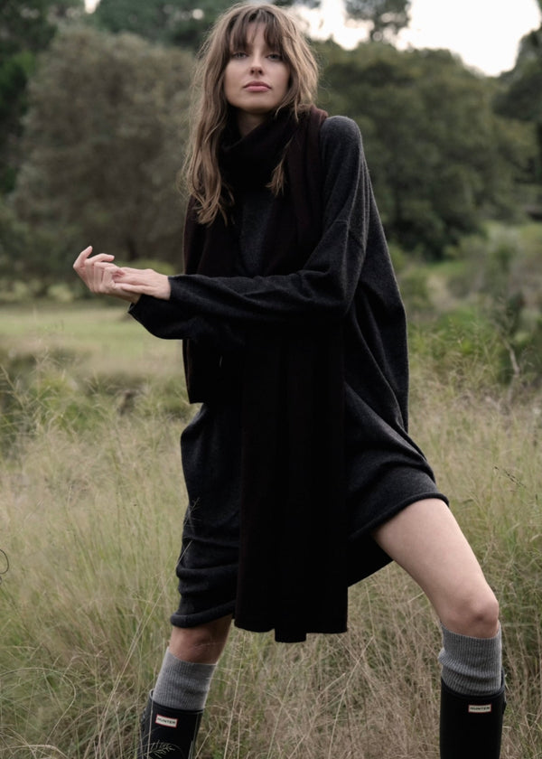 Cashmere Lena Jumper Dress in Charcoal Marle Grey - sonyahopkins.com