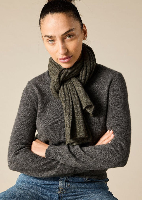 Sonya Hopkins pure cashmere rib scarf in army green