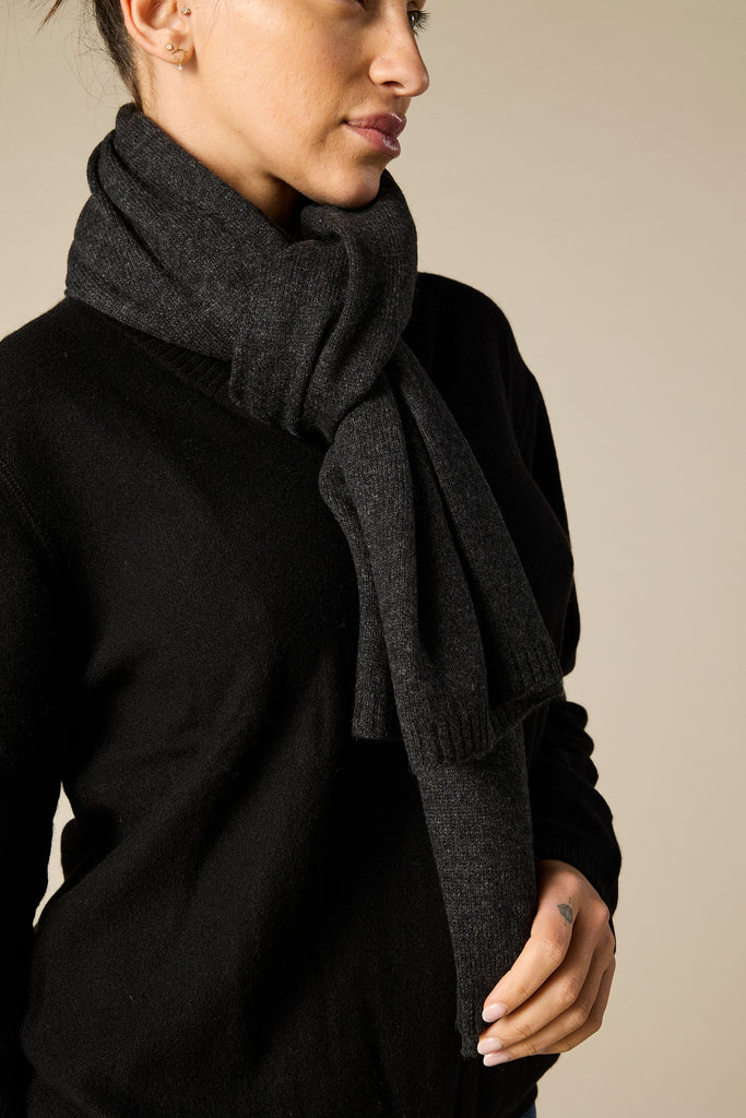 Sonya Hopkins pure cashmere scarf in dark charcoal grey