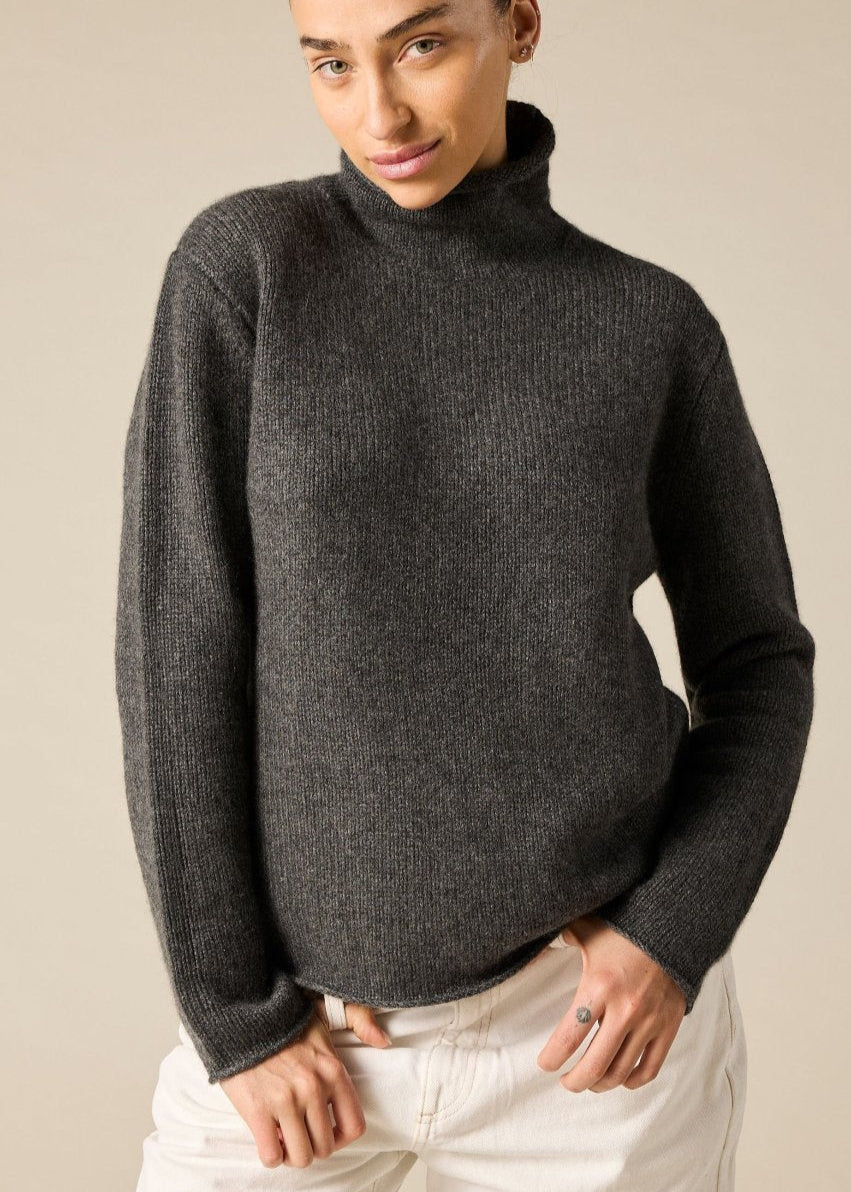 Sonya Hopkins Pure Cashmere Frankie Relaxed Turtleneck in Charcoal Marle Grey