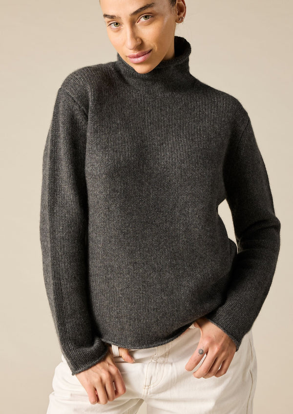 Sonya Hopkins Cashmere Frankie Relaxed Turtleneck in Charcoal Marle Grey