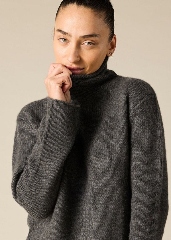Sonya Hopkins Pure Cashmere Frankie Relaxed Turtleneck in Charcoal Marle Grey