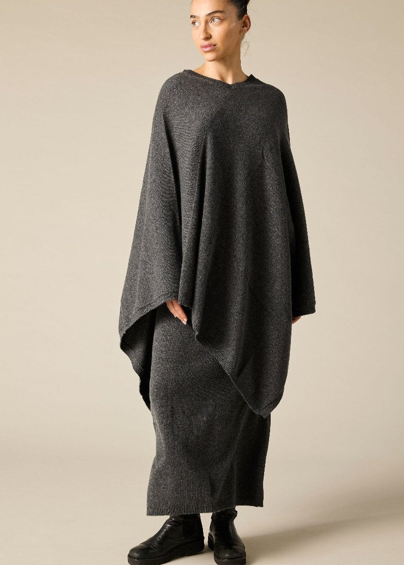 Sonya Hopkins 100% pure cashmere large poncho in dark charcoal marle grey