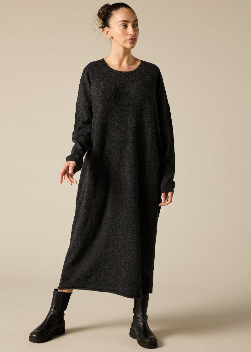 Cashmere Lena Jumper Dress in Charcoal Marle Grey - sonyahopkins.com
