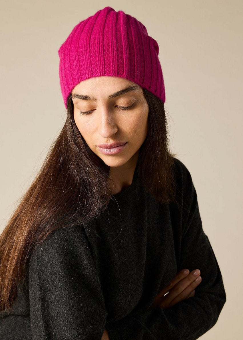 Sonya Hopkins pure cashmere rib beanie in magenta
