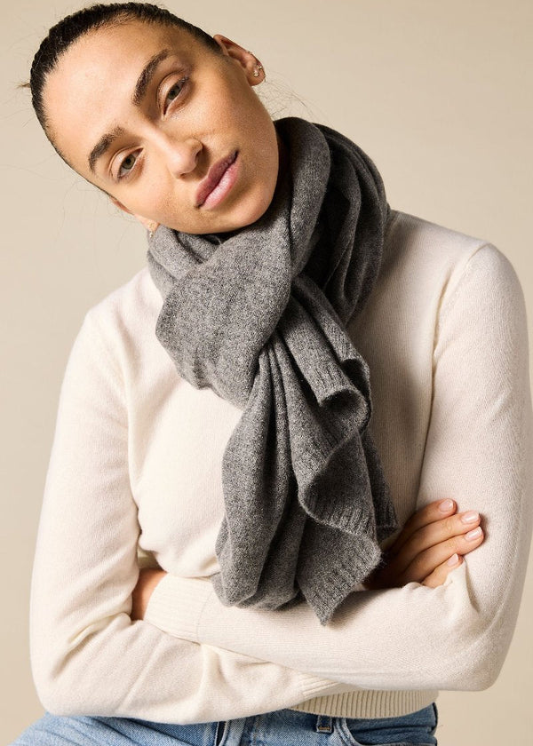 100% pure cashmere scarf in charcoal marle grey - sonyahopkins.com