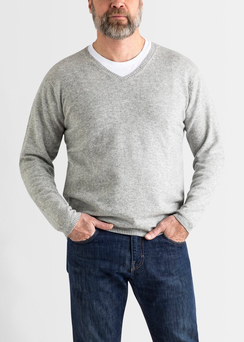 Cashmere Joe Mens V-Neck in Pale Marle Grey - sonyahopkins.com